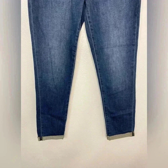 Hudson Natalie Mid-rise Slim Boyfriend Jeans - Picture 4 of 10